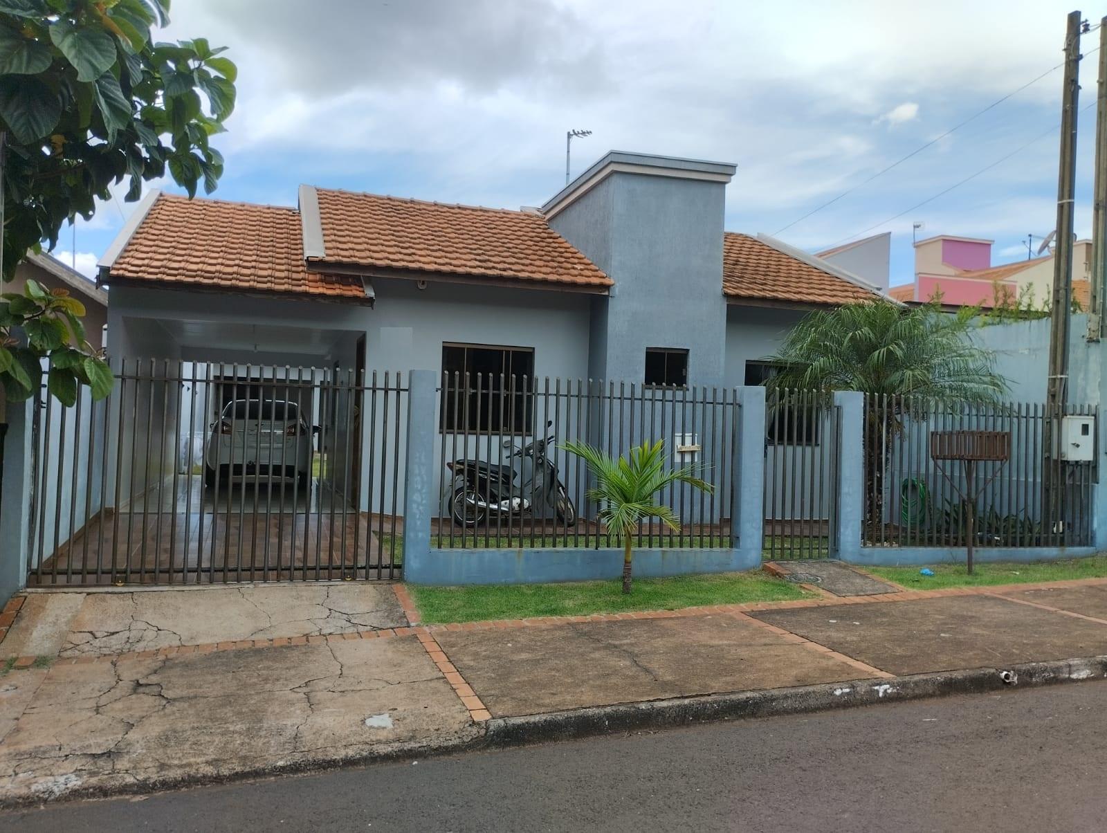 Linda Casa com Edícula, Jardim, Sobra de Terreno no Jardim Bre...