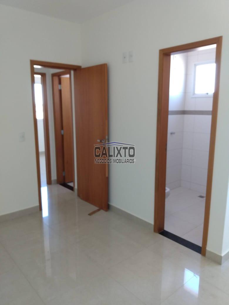 APARTAMENTO BAIRRO SANTA MÔNICA