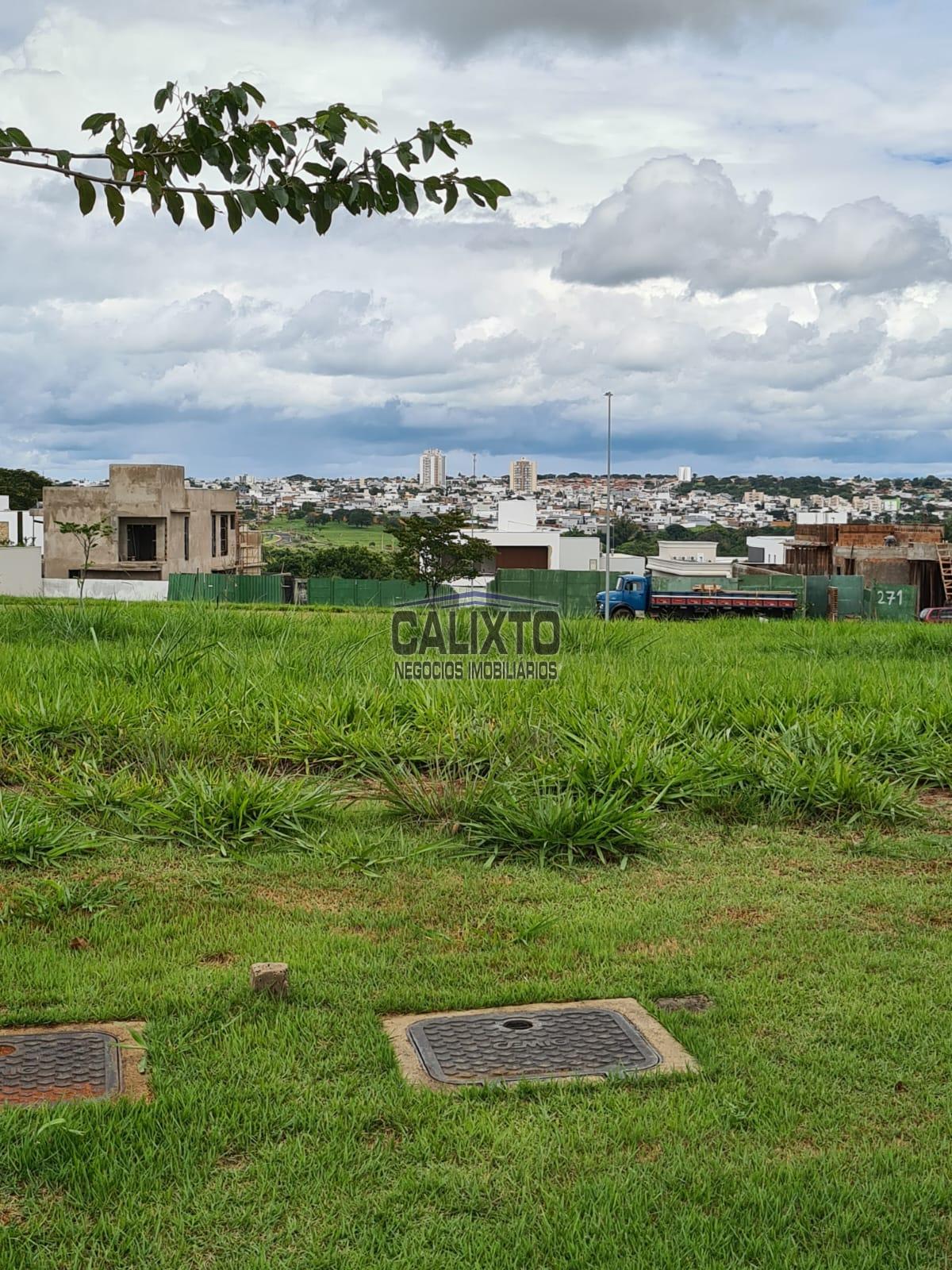 TERRENO NO CONDOMINIO ALPHAVILLE II