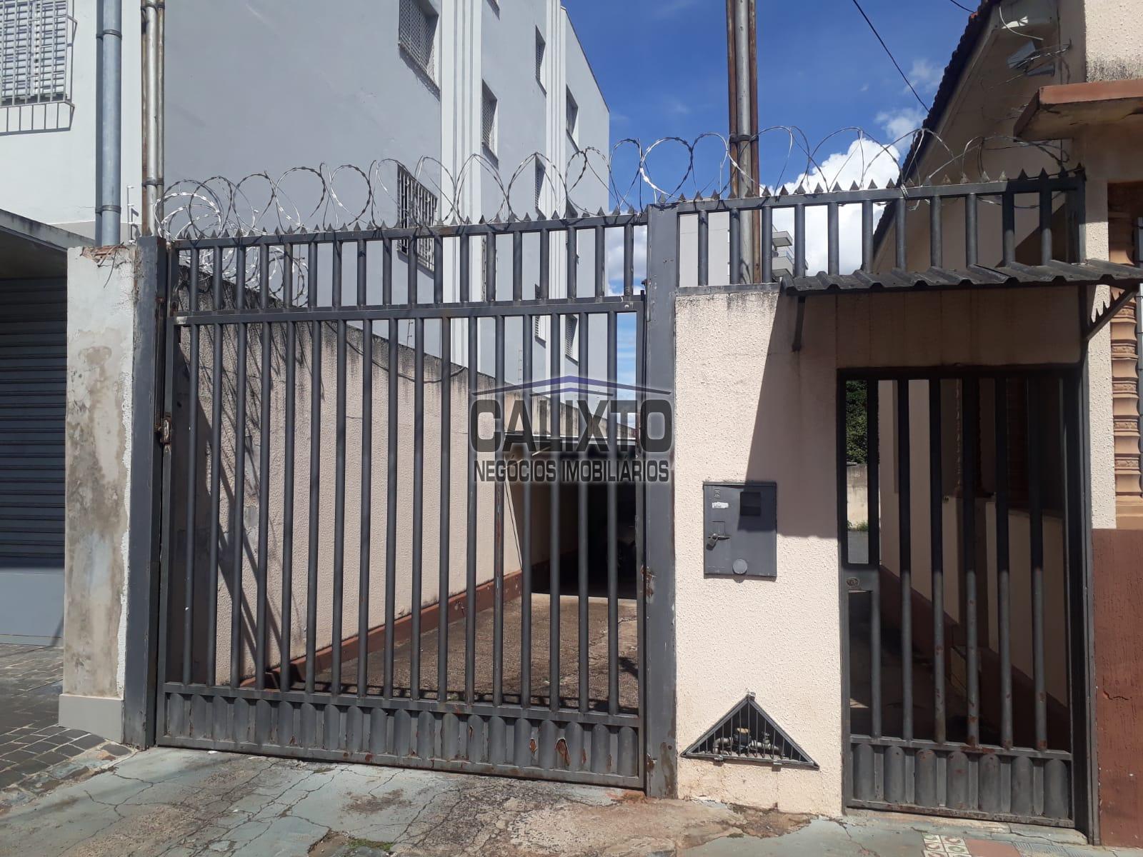 CASA BAIRRO CENTRO