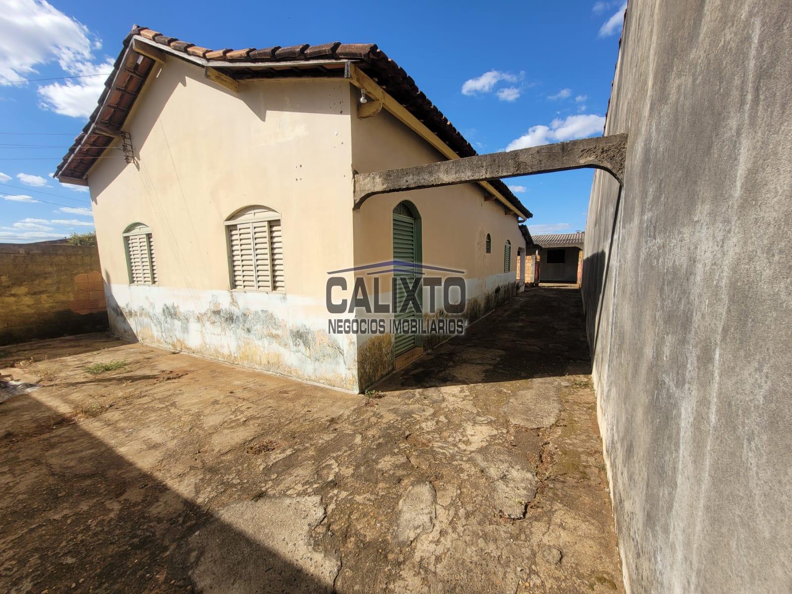 CASA BAIRRO GRANADA