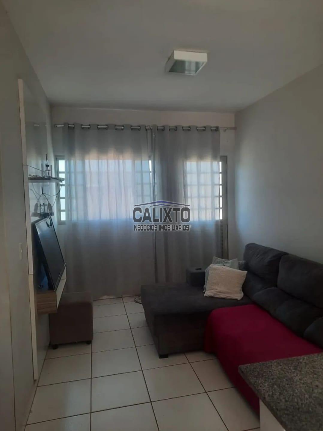 CASA BAIRRO JARDIM HOLANDA