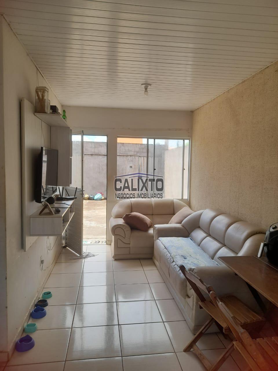 CASA BAIRRO PEQUIS