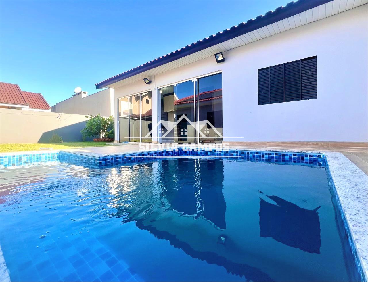 CASA  COM PISCINA À VENDA, JARDIM GISELA, TOLEDO - PR