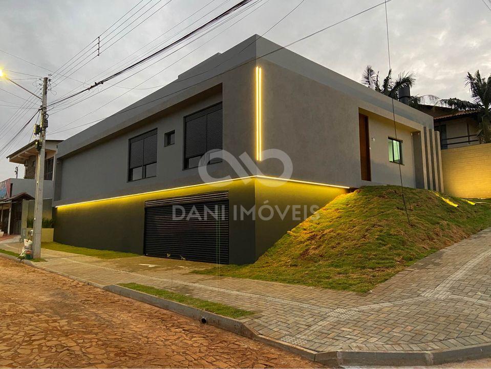 CASA NOVA ALTO PADRÃO À VENDA, BAIRRO TIARAJU, IJUI - RS