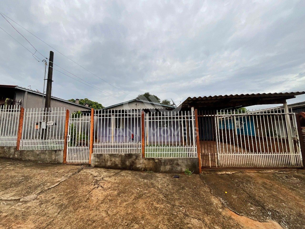 CASA À VENDA, COM TRÊS DORMITÓRIOS, BAIRRO LAMBARI, IJUI - RS