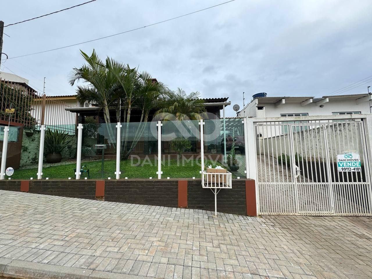 CASA À VENDA, 3 DORMITÓRIOS BAIRRO LULU ILGENFRITZ, IJUI - RS