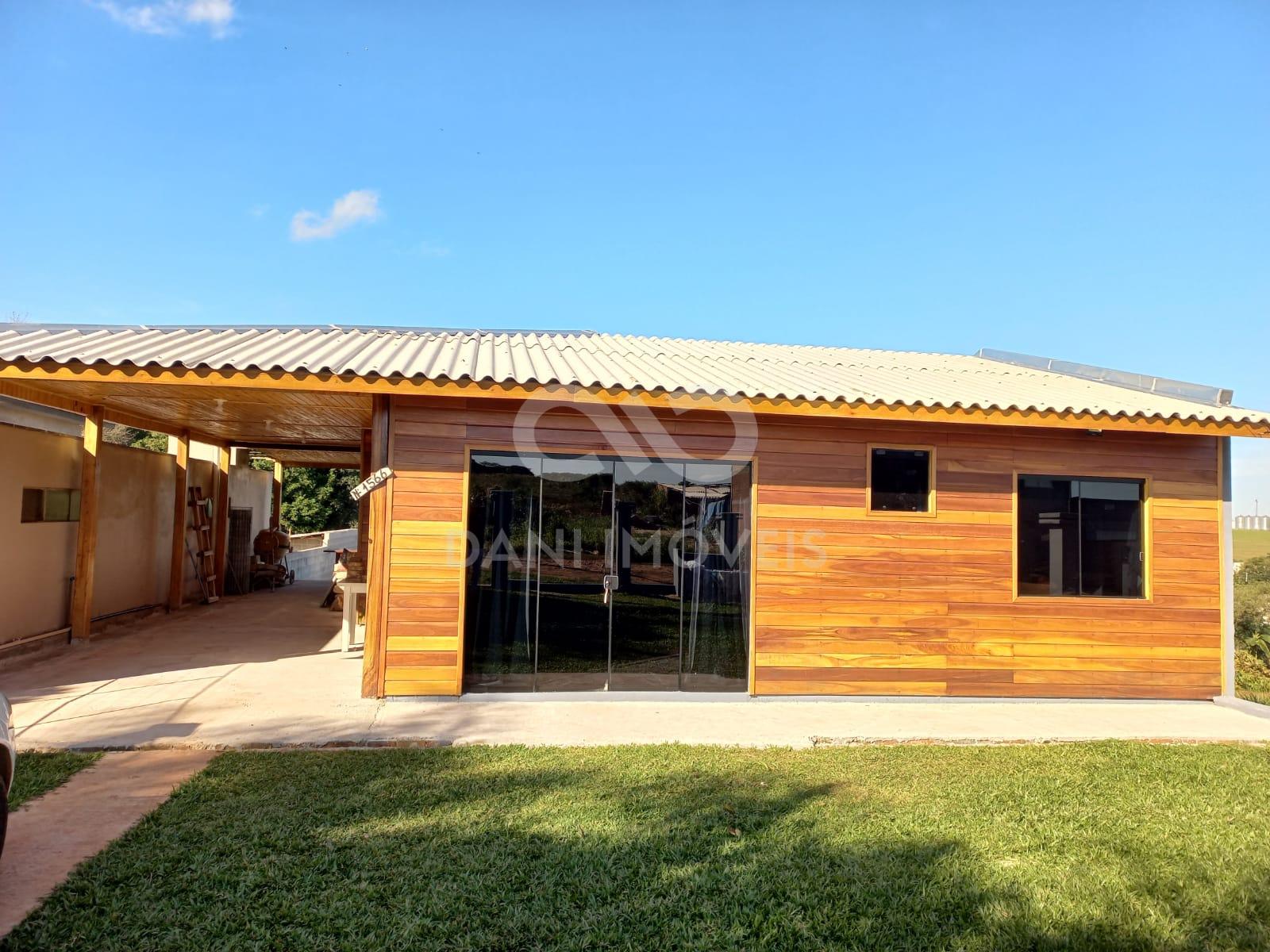 CASA À VENDA, TRÊS DORMITÓRIOS, BAIRRO NOVO LESTE, IJUÍ - RS