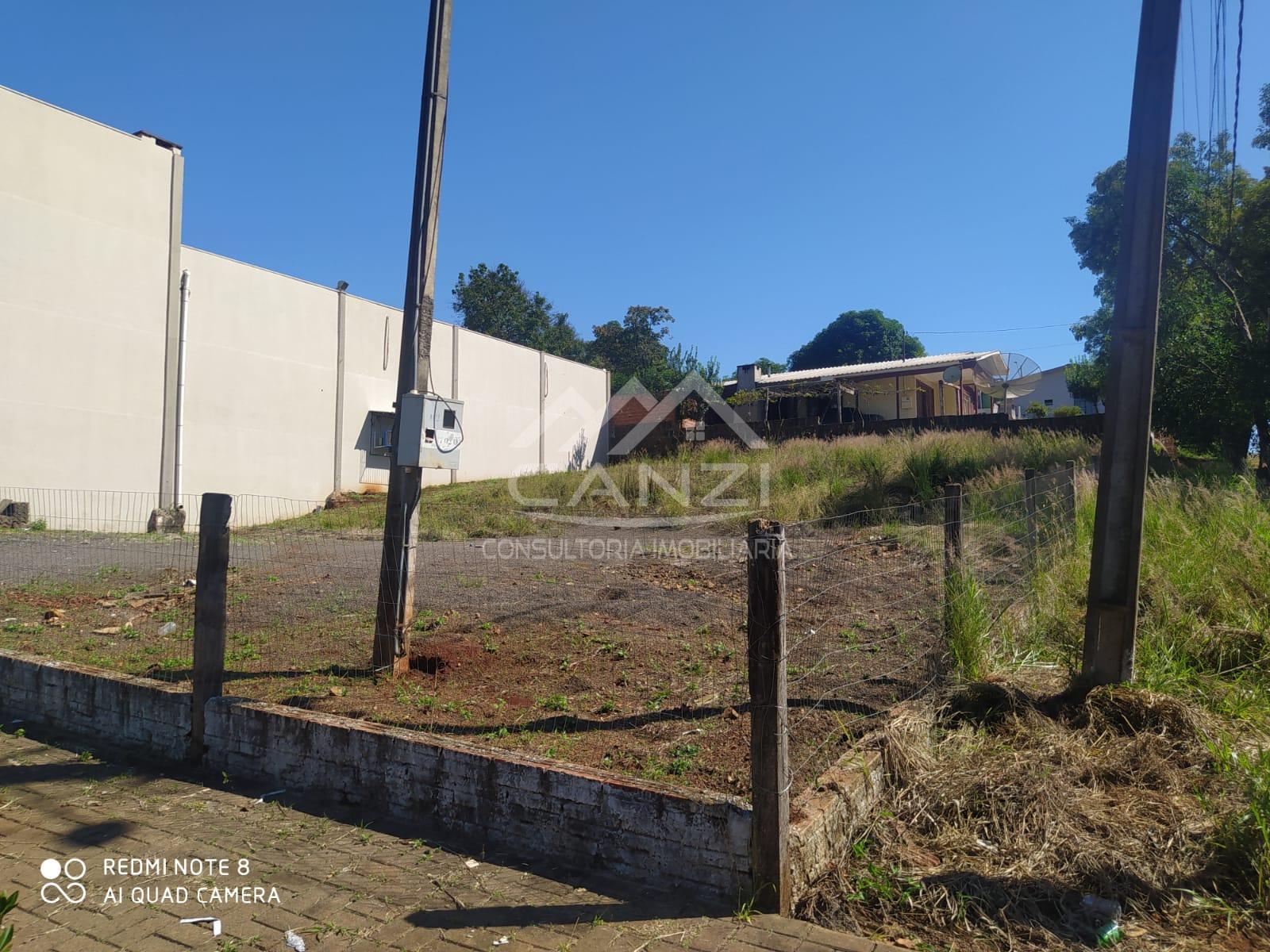 Terreno de esquina para venda no Bairro Centro, Realeza