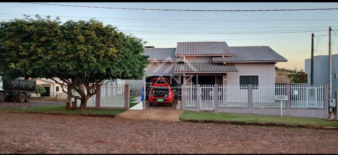 Casa de esquina a venda em Planalto, rea construda de 115m  terreno de 372.32m 