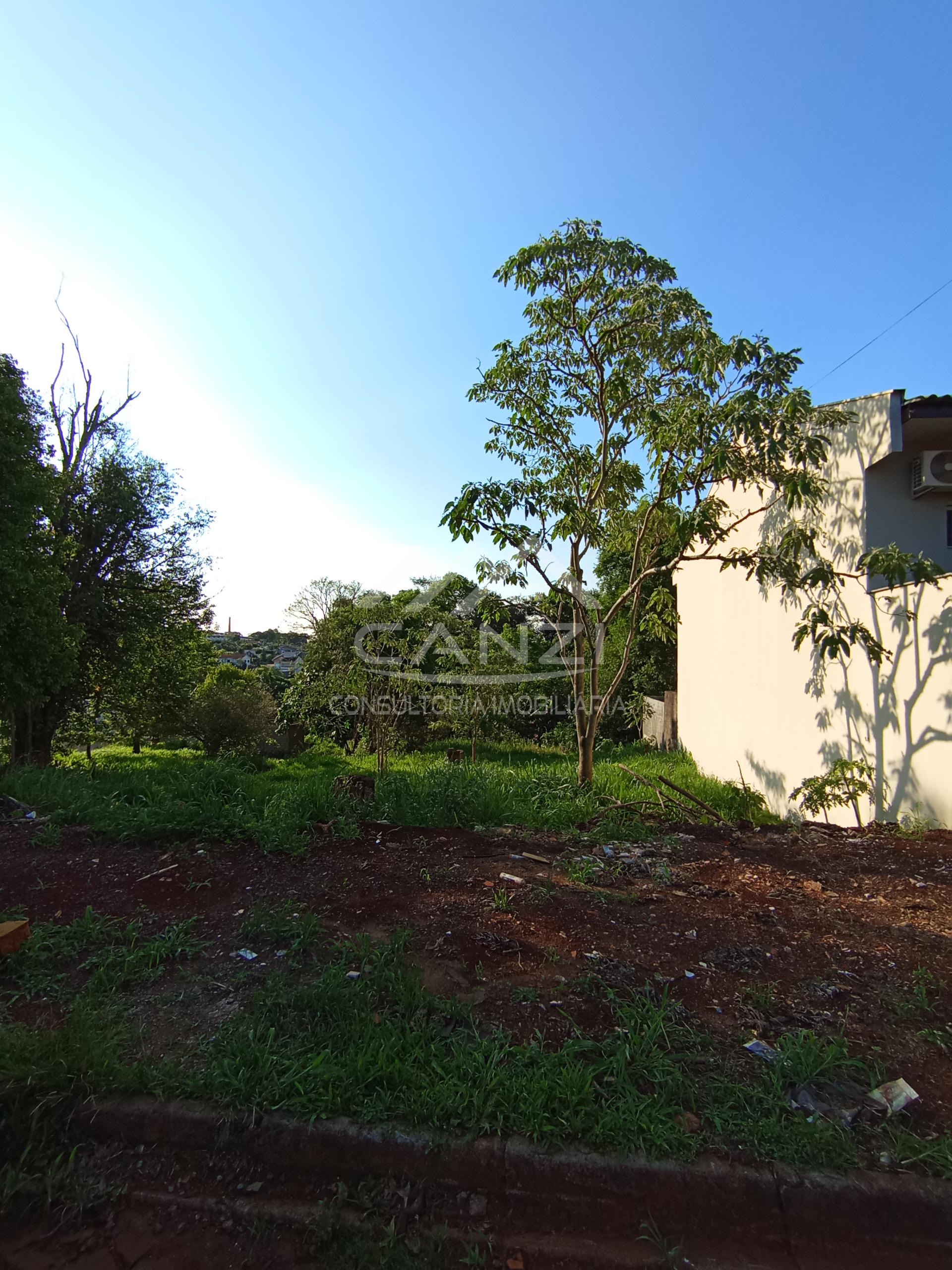 Terreno  venda em Realeza com 608m , sendo 15.2 X 40.