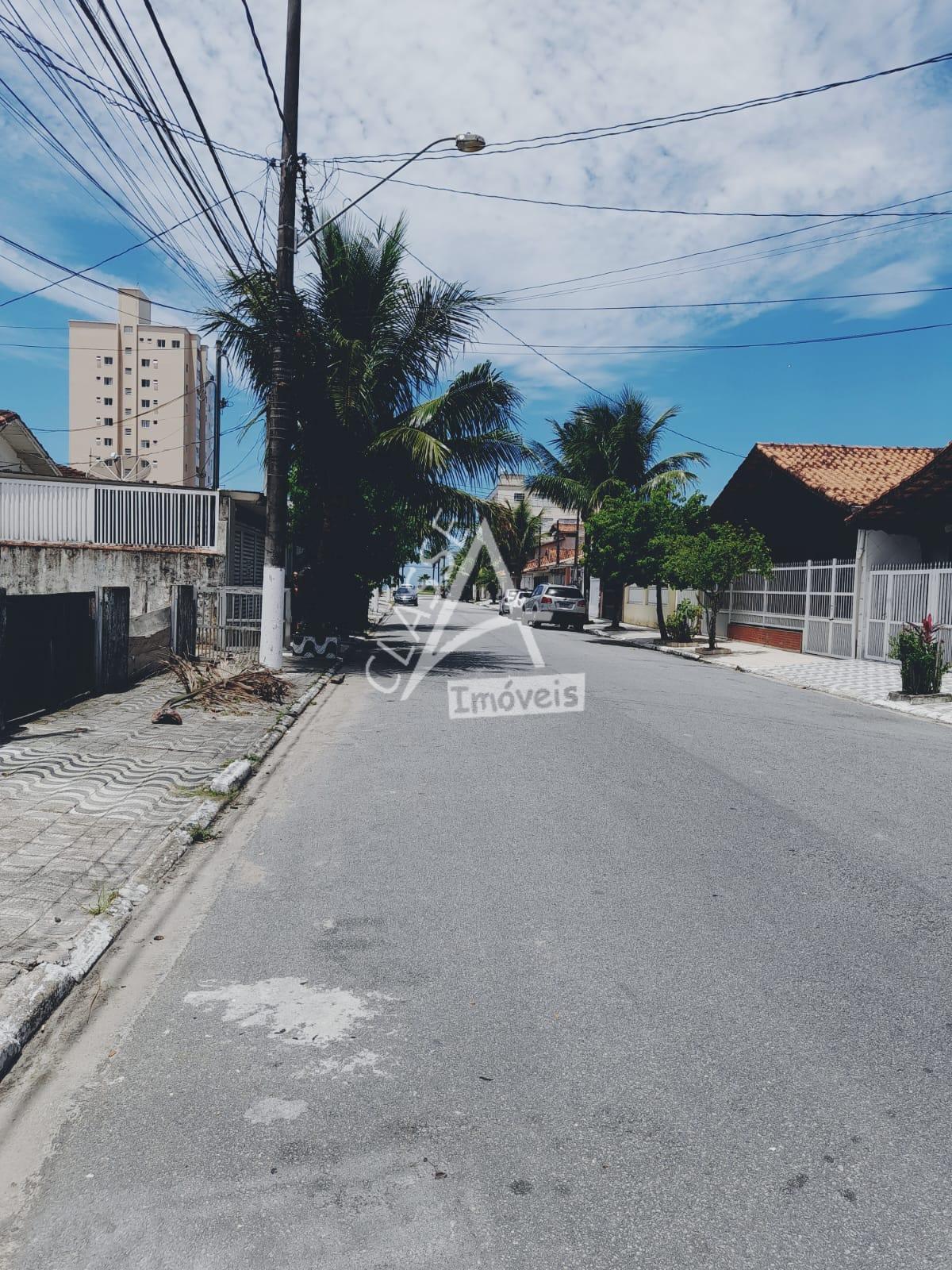 Casa à venda, 2 dormitórios - Maracanã, PRAIA GRANDE - SP