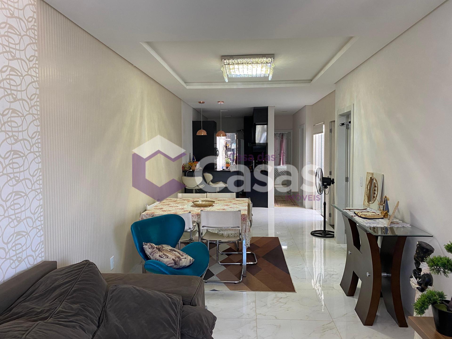 Casa à venda com 2 quartos, 106m² - Foto 1