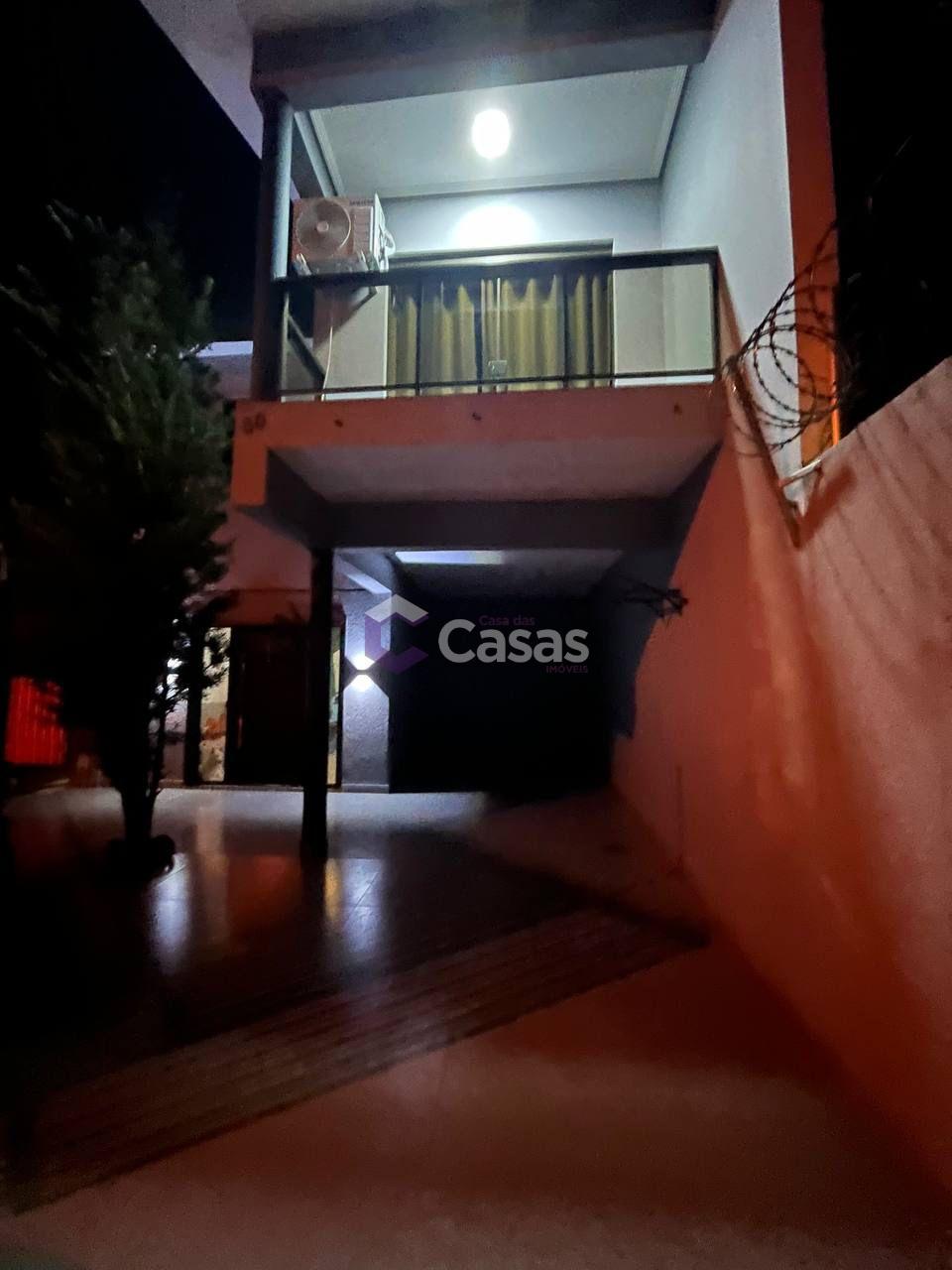 Casa à venda com 2 quartos, 96m² - Foto 2