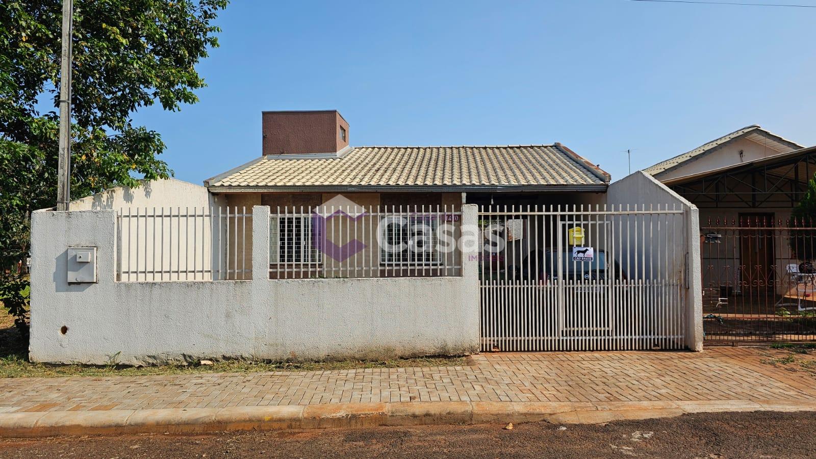 Casa à venda com 2 quartos, 60m² - Foto 2