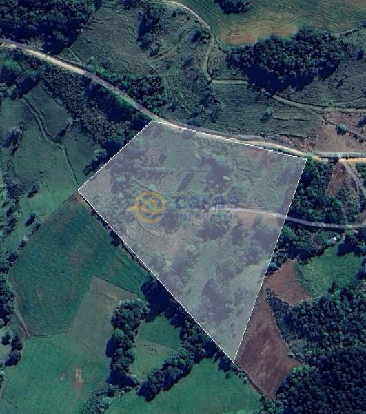 rea de terra com excelente localizao, com mais de 4 hectares.