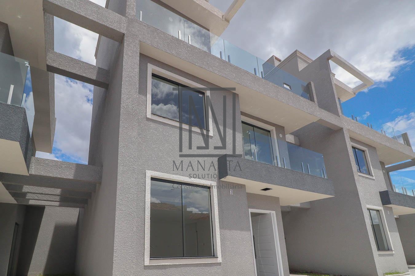 Sobrado à venda 3 Quartos, no pinheirinho, CURITIBA - PR