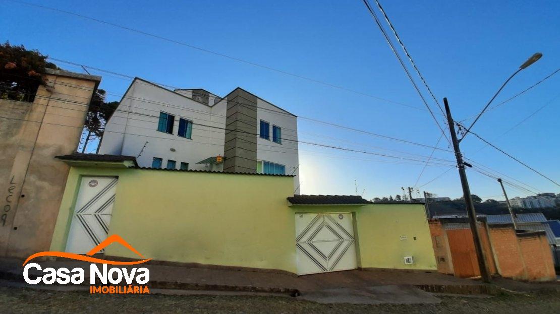 Casa Triplex 3 quartos à venda no bairro Santa Tereza em Barba...