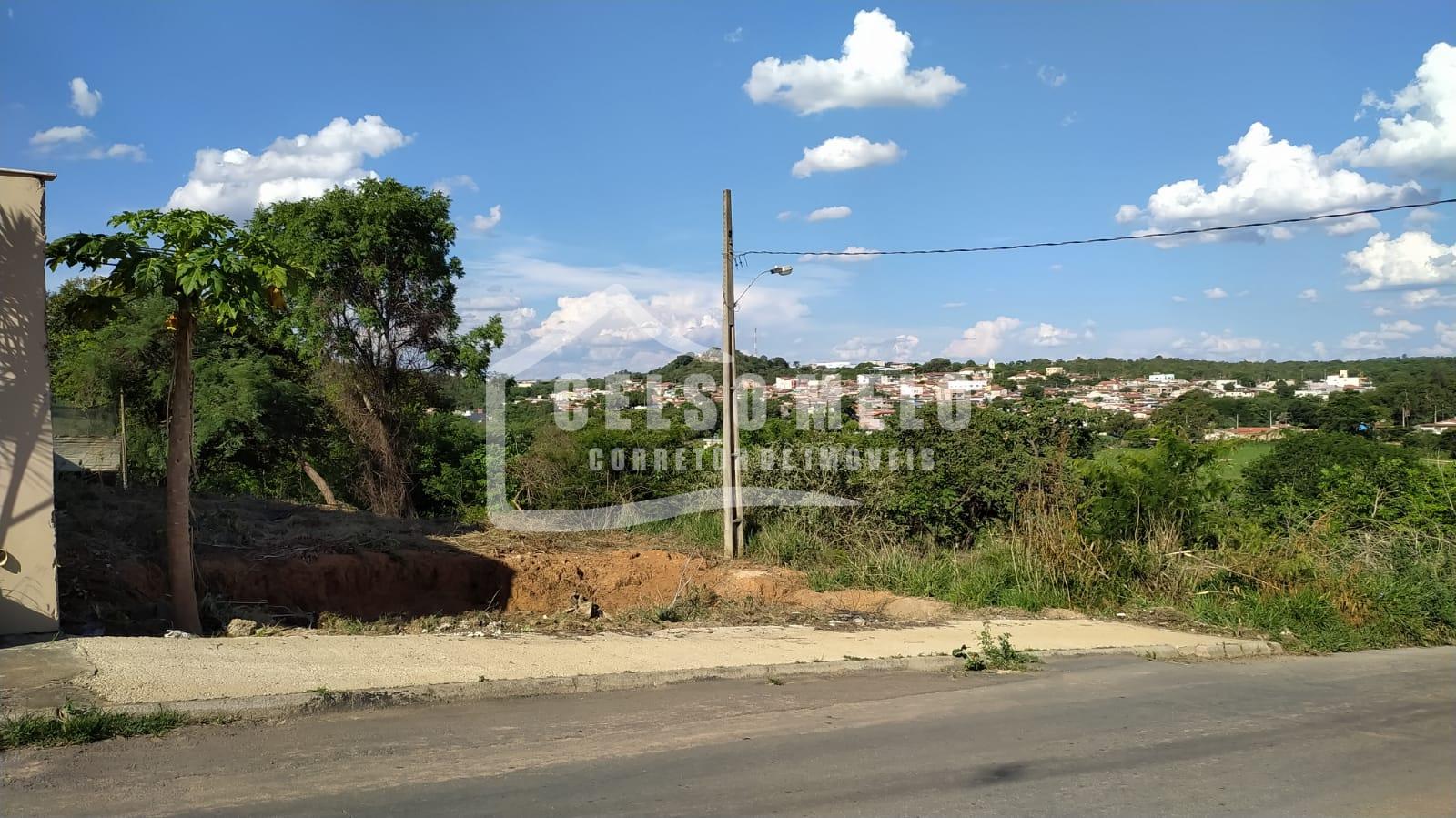 Celso Melo Corretor de Imveis em Bom Despacho