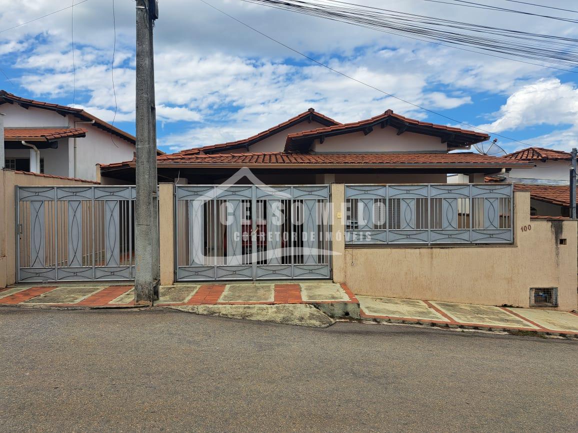 Casa com 4 dormitrios para locao, SANTA LUCIA I, BOM DESPACHO - MG