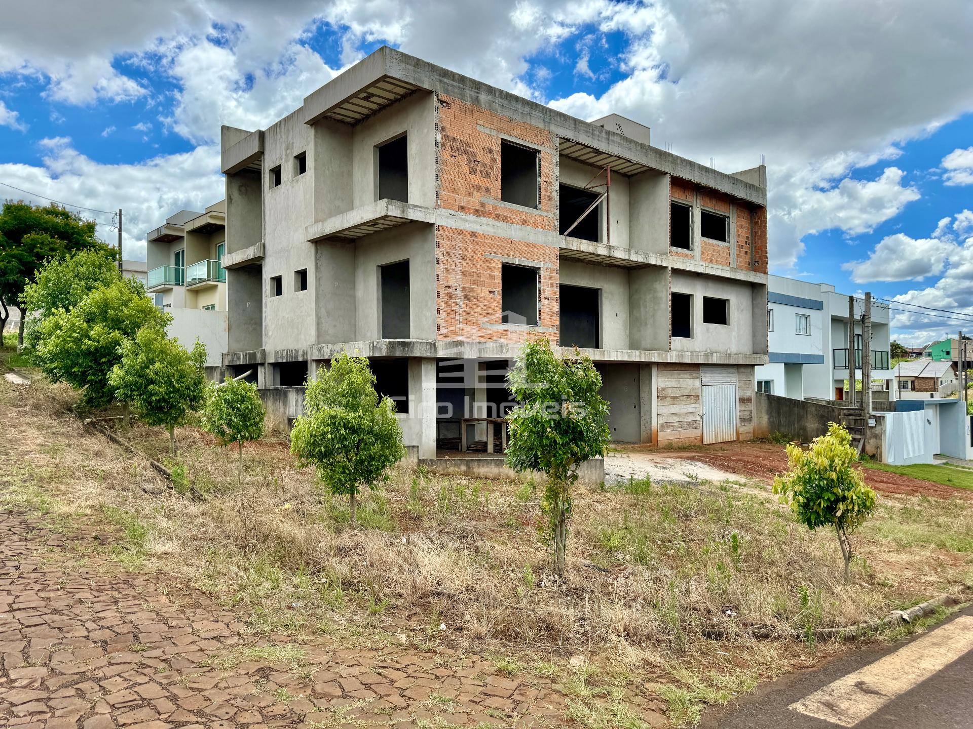 Prédio Comercial e Residencial à venda, bairro FRARON