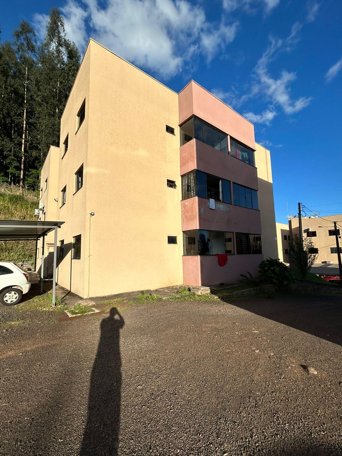 Apartamento para locação no conjunto habitacional Vida Boa.