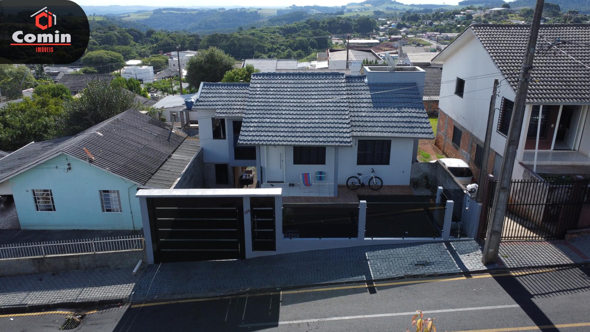 Casa ? venda de 70 metros quadrados, com piscina