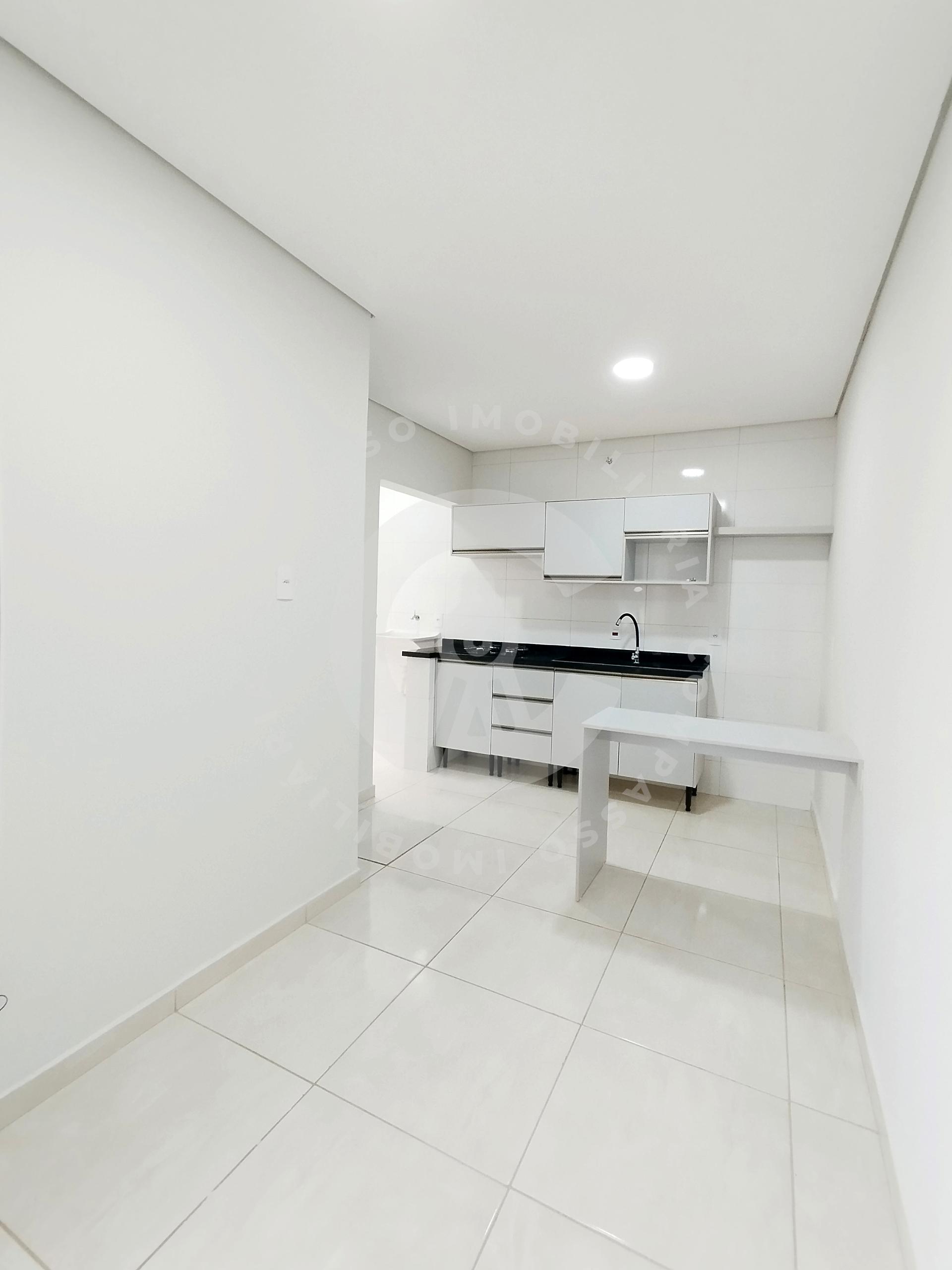 Apartamento com 1 dormitório para alugar, 600 m  por R  1.350,...