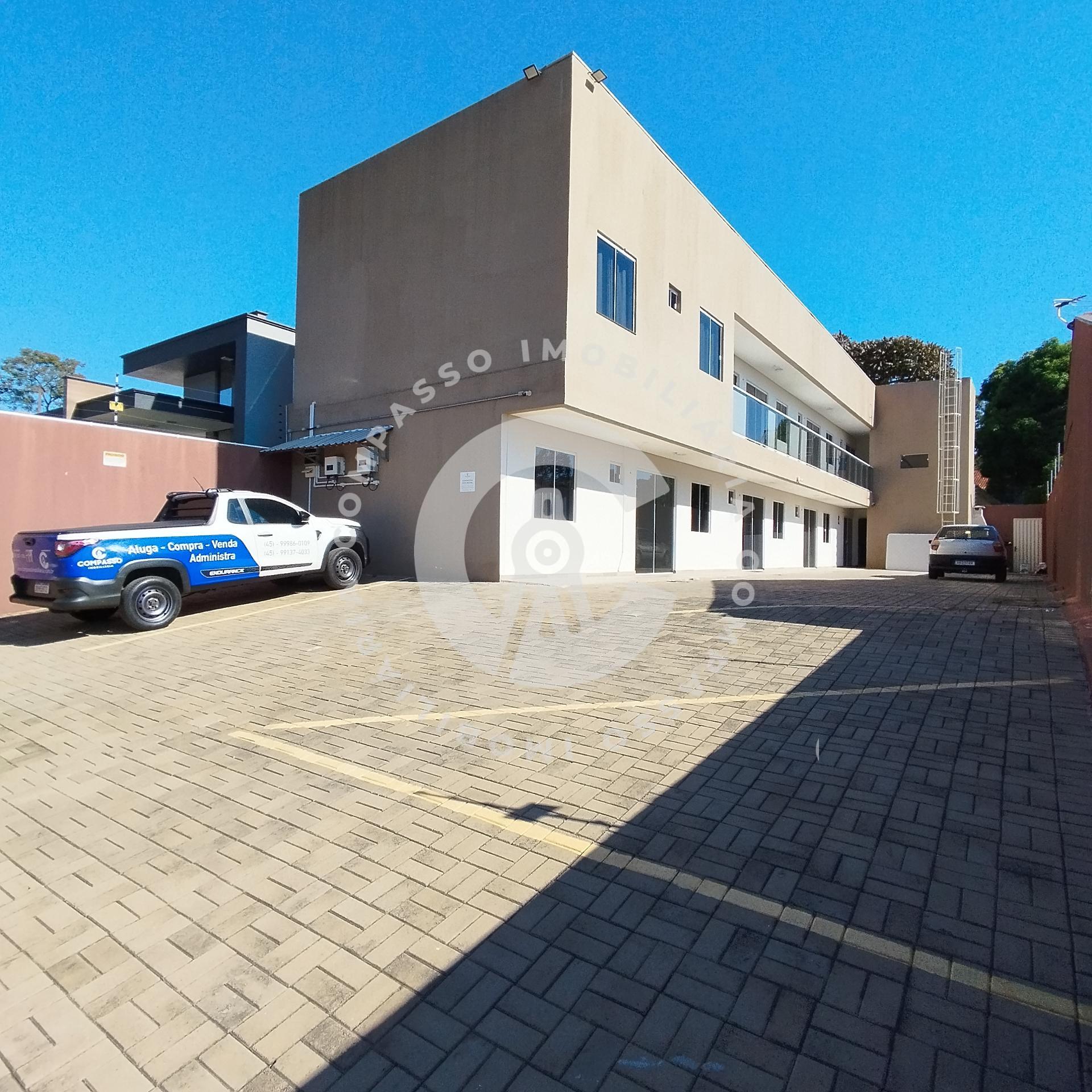 Apartamento com 1 dormitório para alugar, 600 m  por R  1.350,...