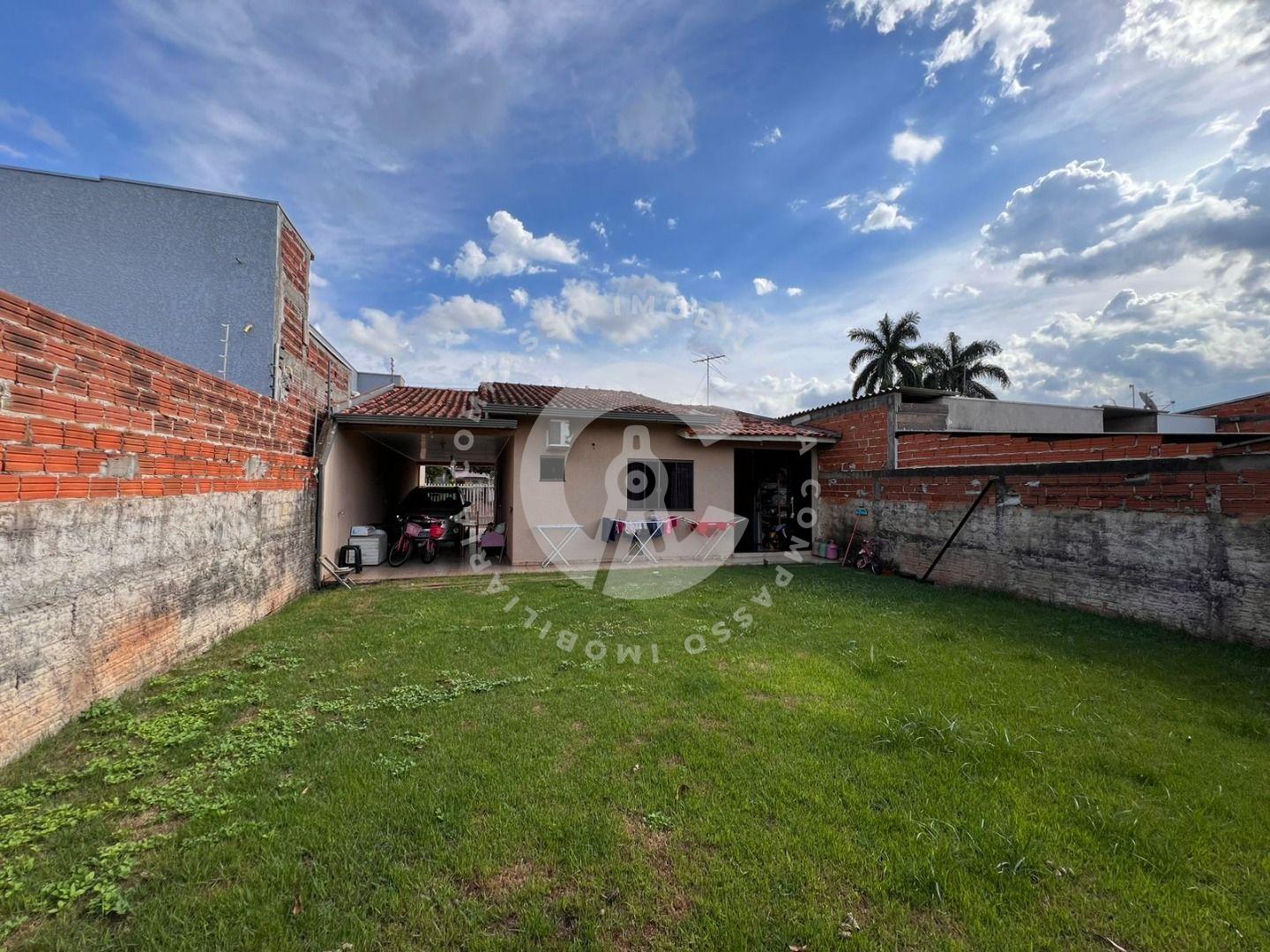 Casa à venda em Três Lagoas com espaço nos fundos