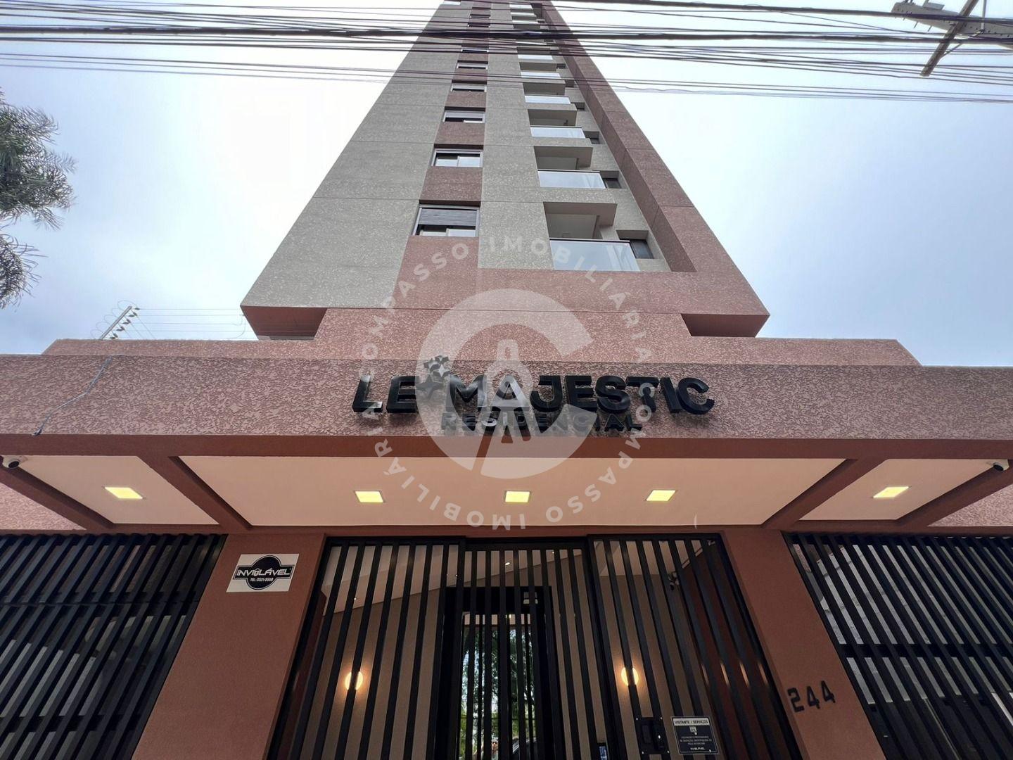 Cobertura a venda no Centro na Av. Paraná
