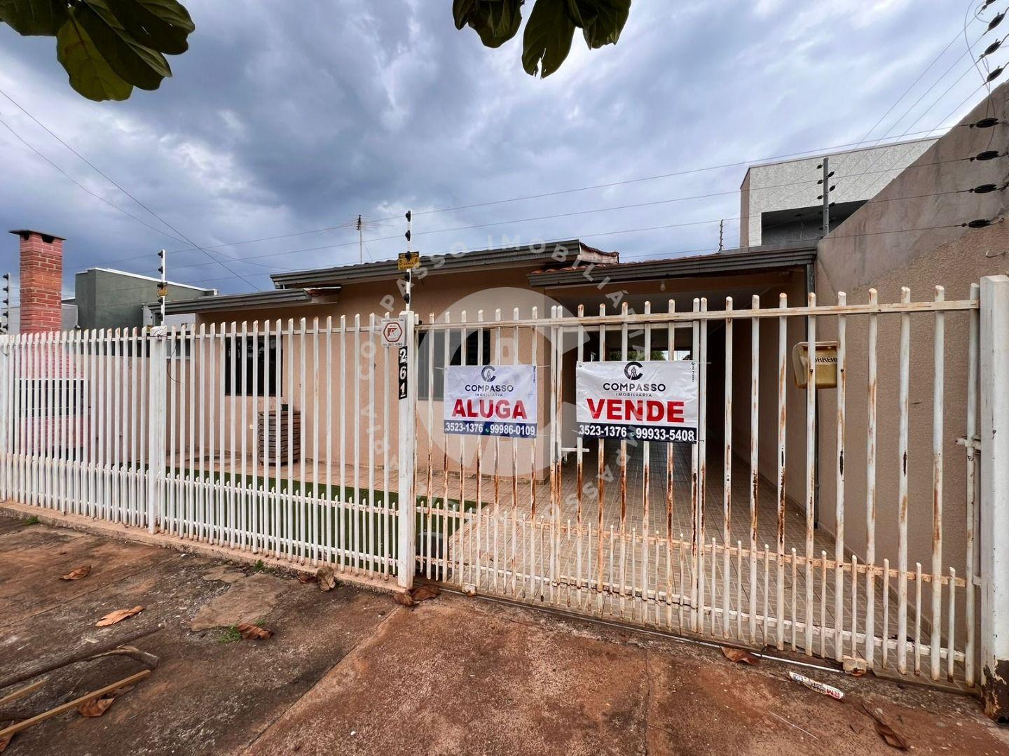 Casa à venda em Três Lagoas com espaço nos fundos