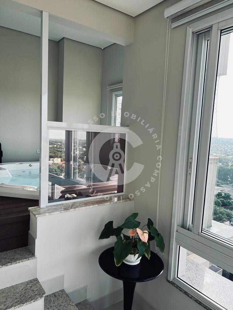 Apartamento Duplex com 3 dormitórios à venda, 202 m² por R$ 2....