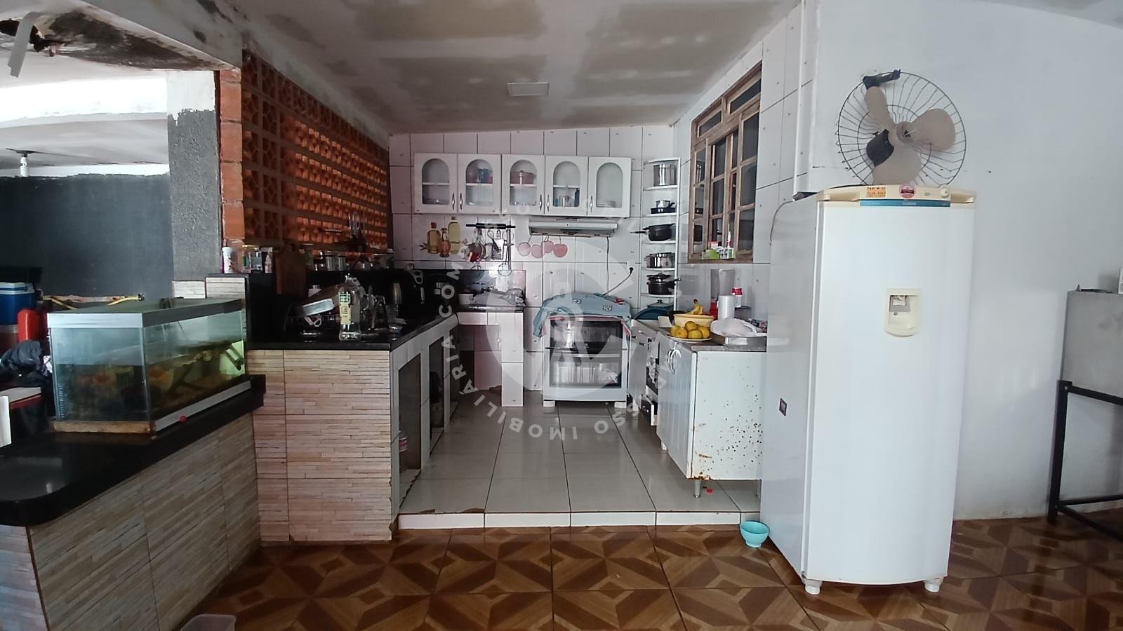 Casa com 2 dormitórios à venda, 100 m  por R  400.000,00 - Jar...