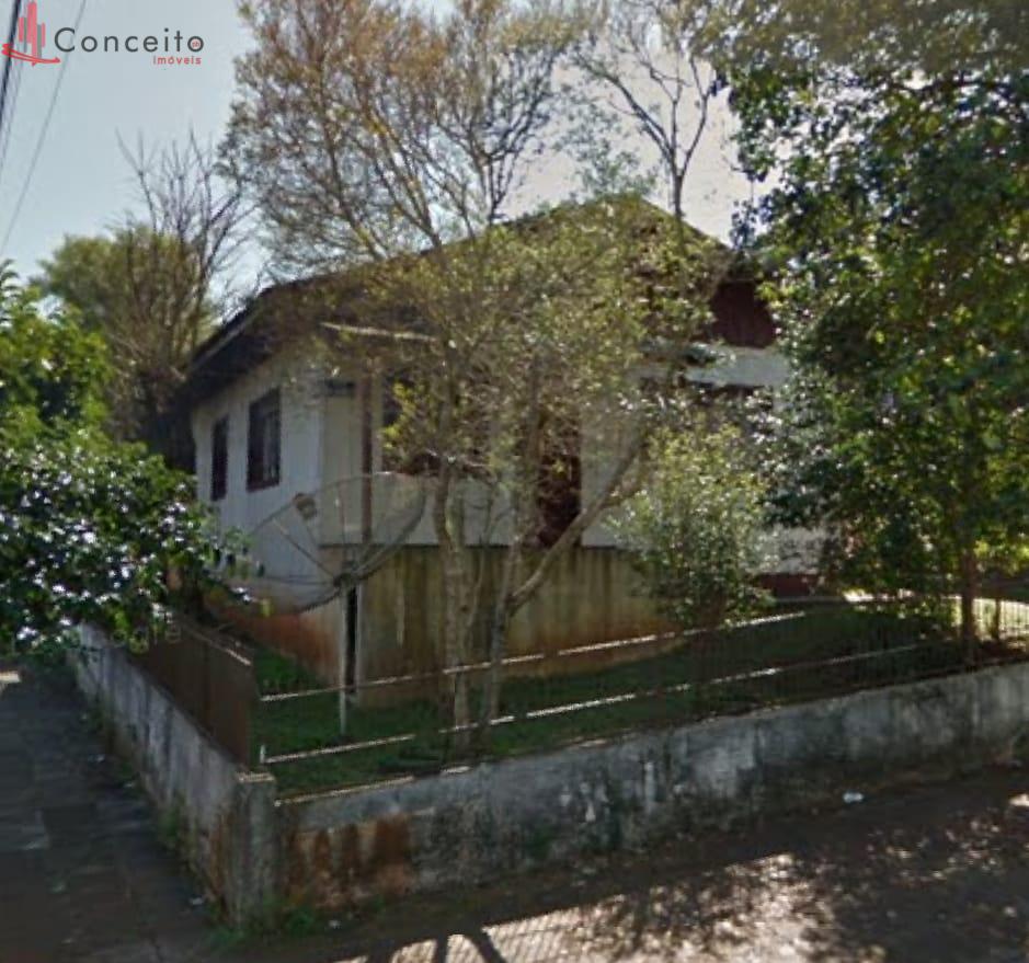 CASA BAIRRO BORTOT, PATO BRANCO PR. Casa de madeira com terren...