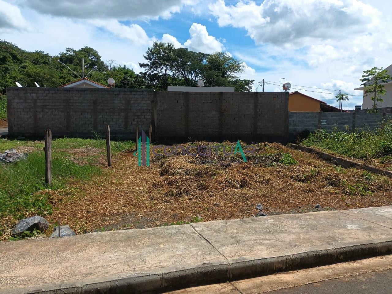 Lote urbano  venda com aproximadamente 166m , ALVORADA, PAINS - MG.