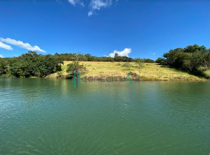 Lote  venda com 1268m aprox. e marina prpria, LAGOA DE FURNAS, GUAPE - MG.