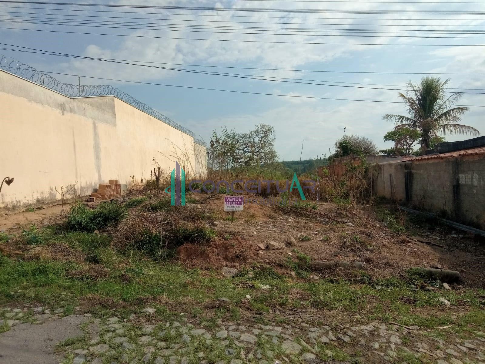 Lote  venda com aproxi. 360m , PADRE HERCULANO, DIVINOPOLIS - MG.