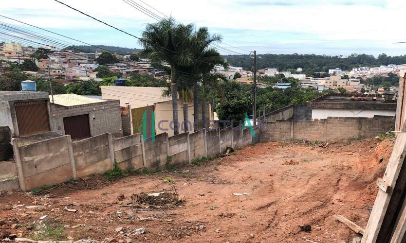 Terreno  venda com aproximadamente 300m , DONA ROSA, DIVINOPOLIS - MG.