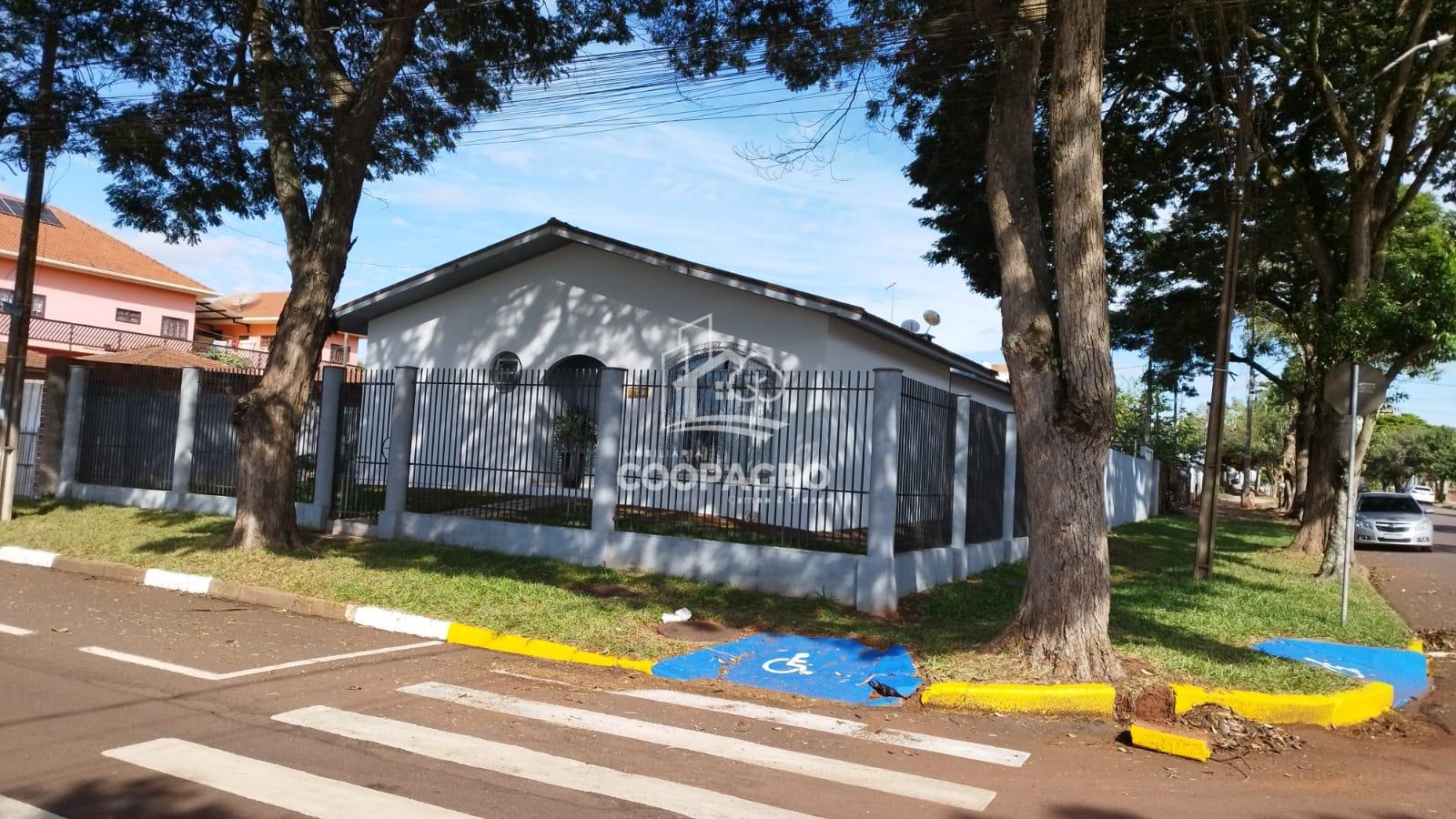 Casa à venda localizada no Jardim La Salle em Toledo - PR