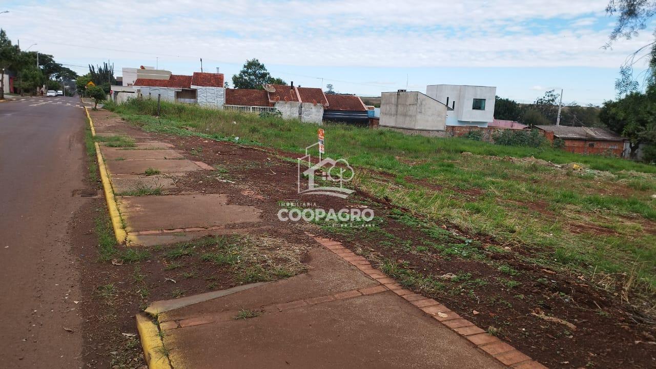 Terredo de 585,60 m  à venda no Jardim Coopagro, Toledo - PR