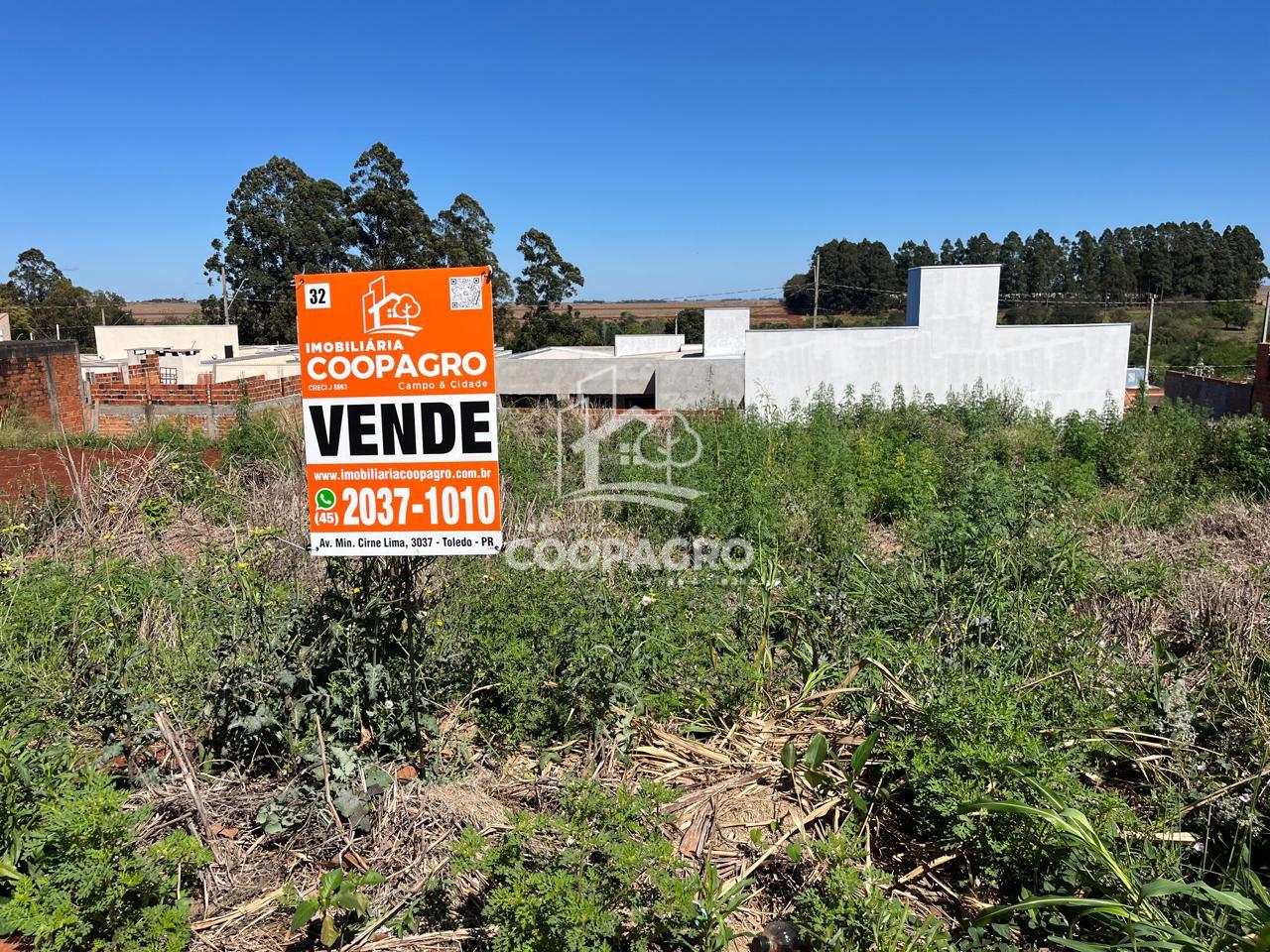 Terreno à venda, JARDIM COOPAGRO, TOLEDO - PR  Uma quadra do l...