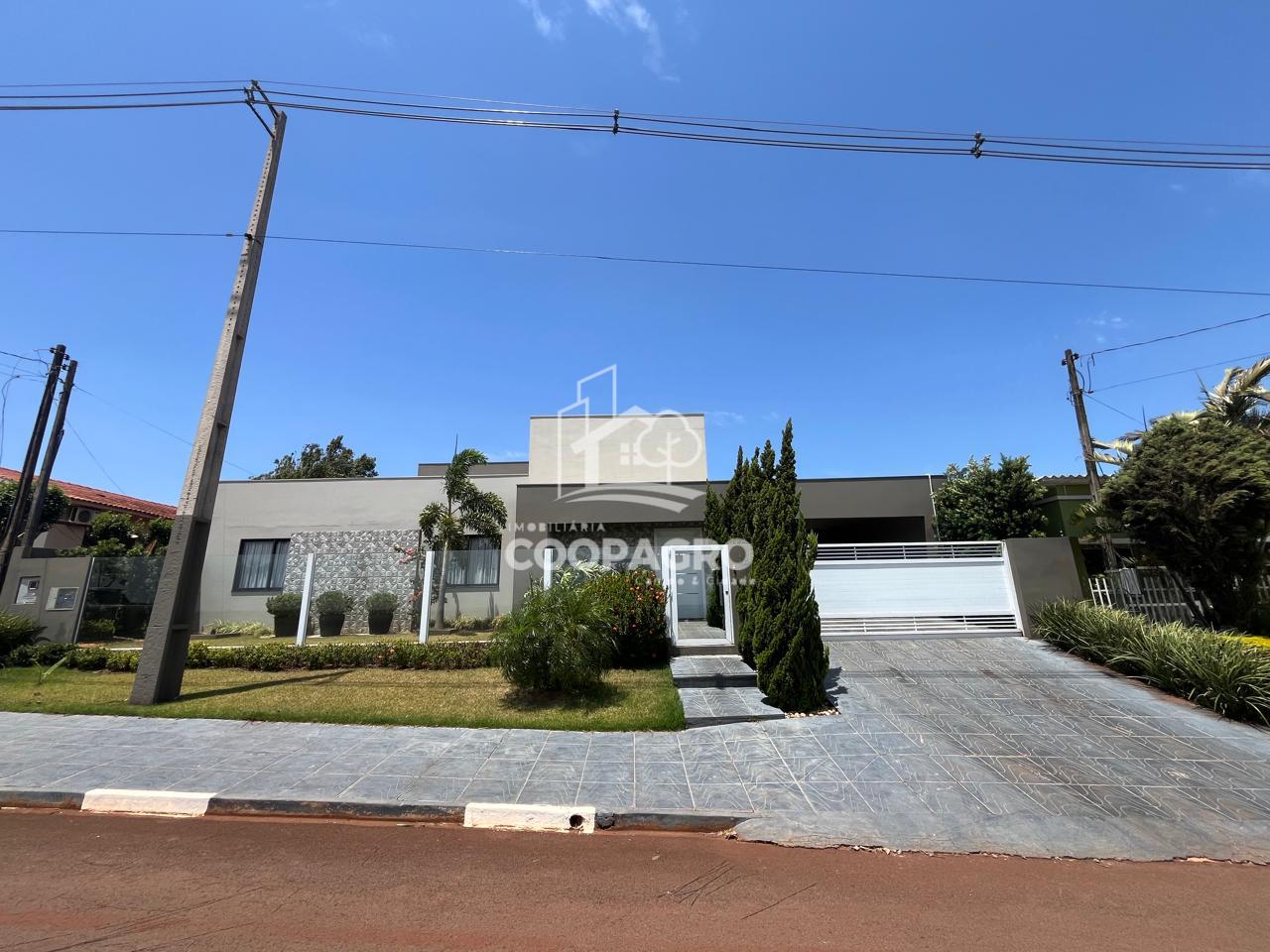 Casa à venda de alto padrão com piscina aquecida,energia solar...