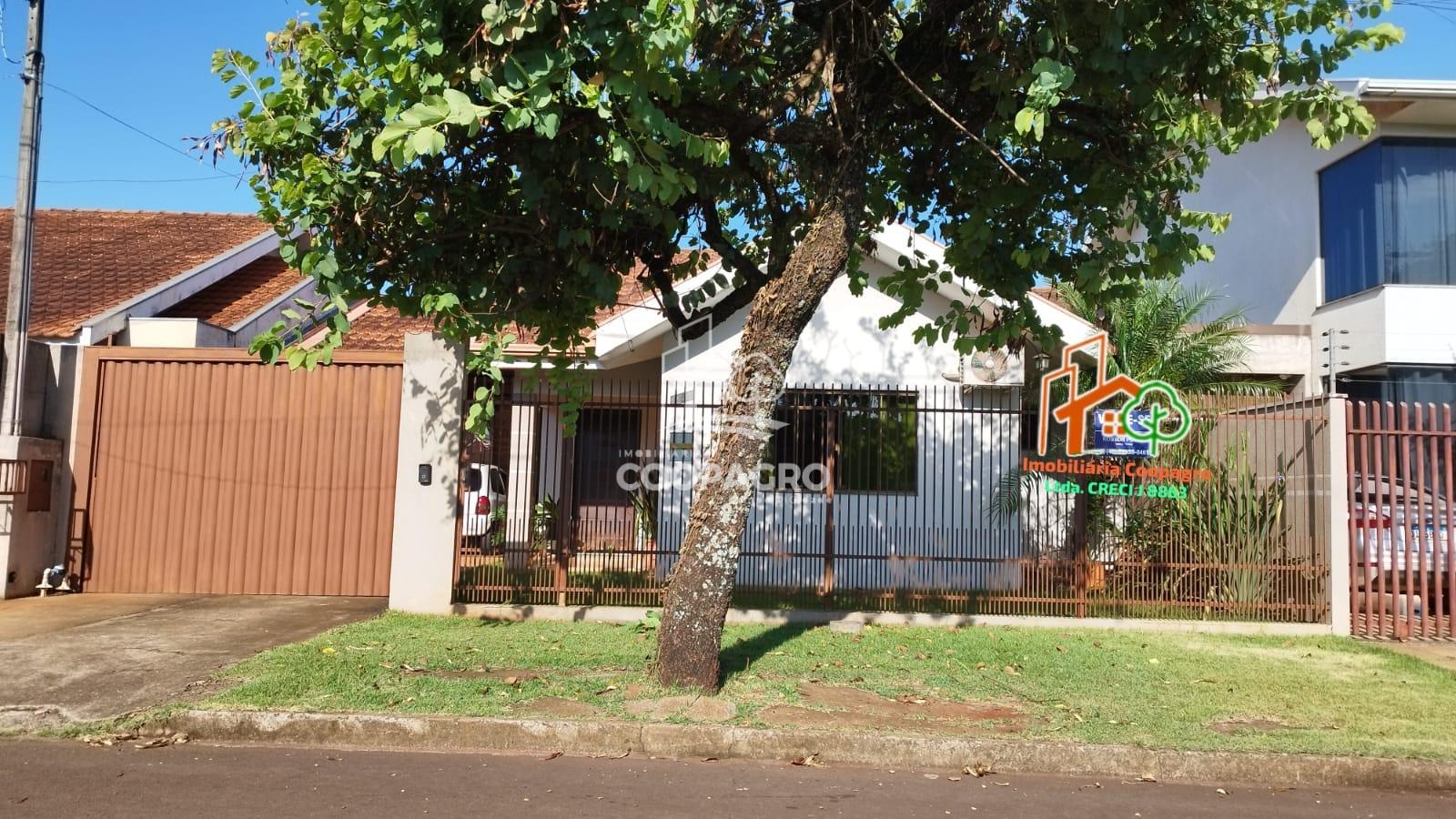 Casa sozinha no terreno, à venda localizada no Jardim Coopagro...