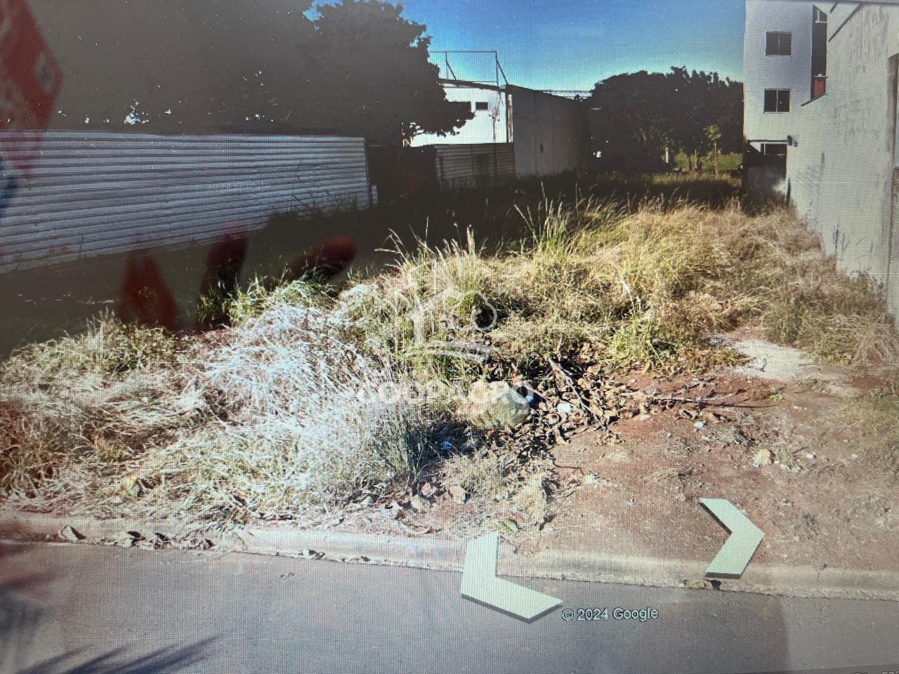 Terreno à venda de 431,10 m  15,10 x 28,54 imoveis medio e alt...