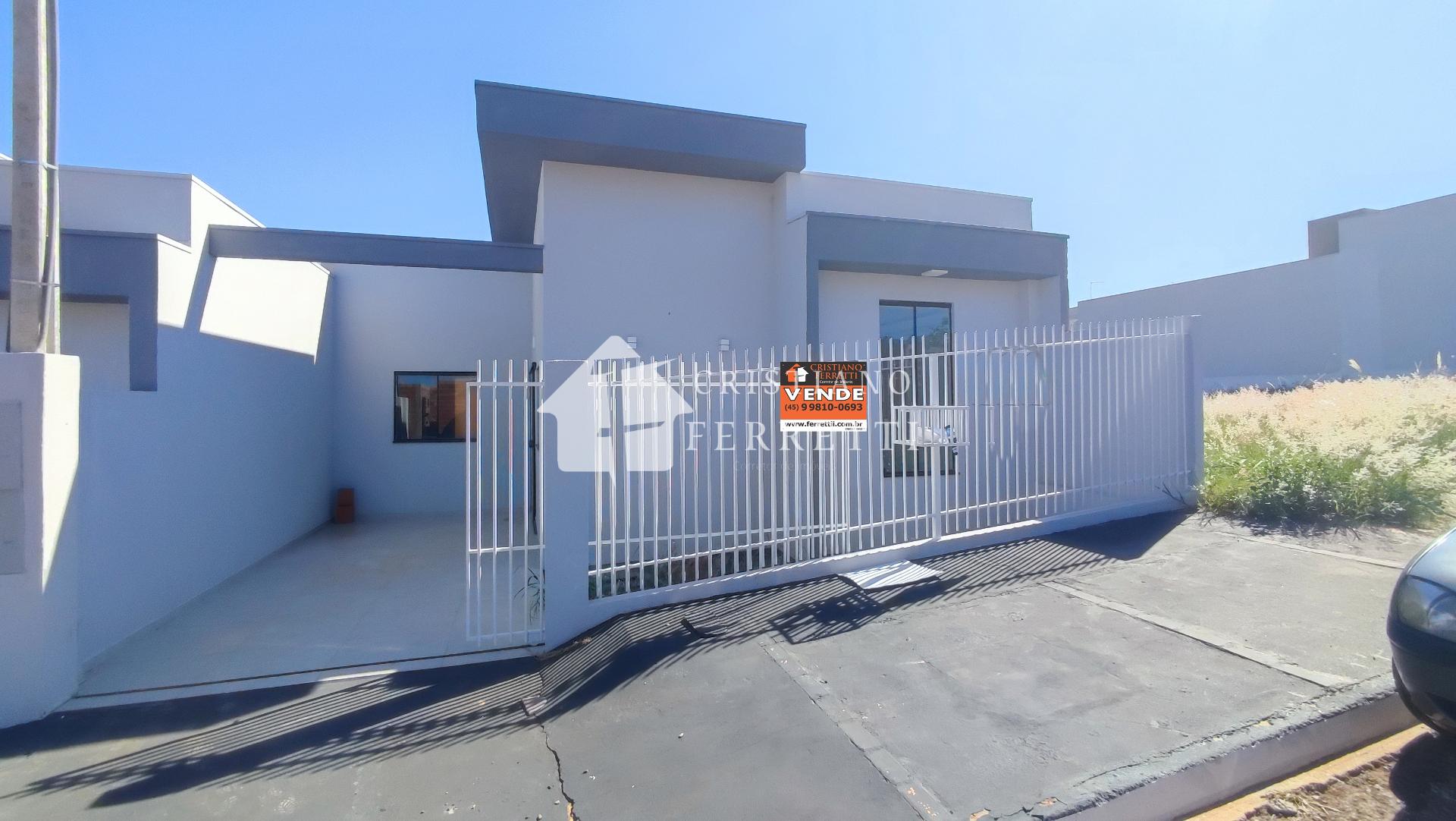 Casa com dois dormitórios, sala e cozinha integrados à venda n...
