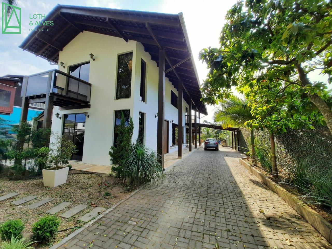 Casa ALTO PADRÃO, com piscina, suíte MASTER COM HIDROMASSAGEM ...