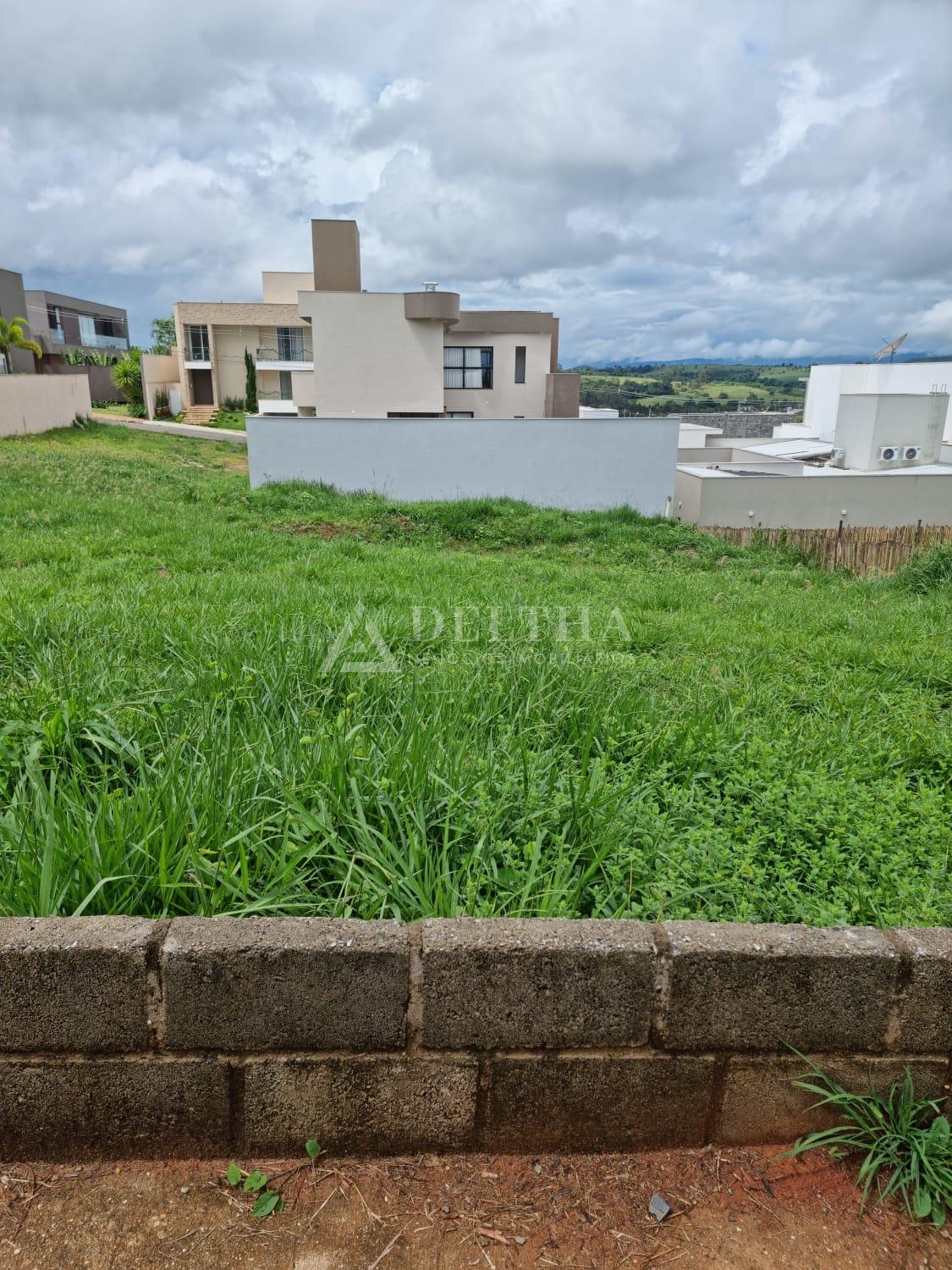 Lote à venda, Condomínio Vale Verde, PASSOS - MG com 450 metros