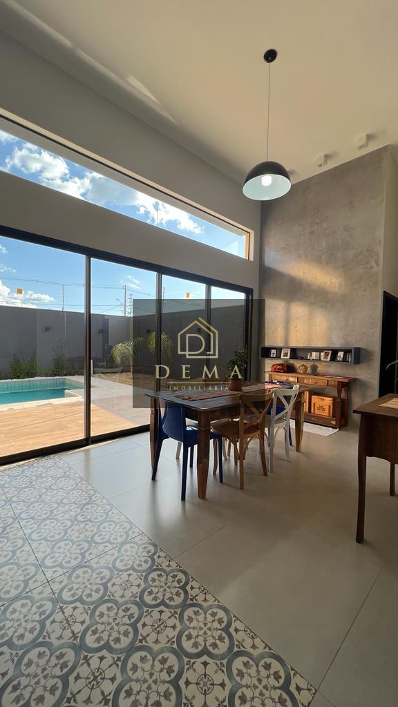 Casa à venda com 2 quartos, 181m² - Foto 8