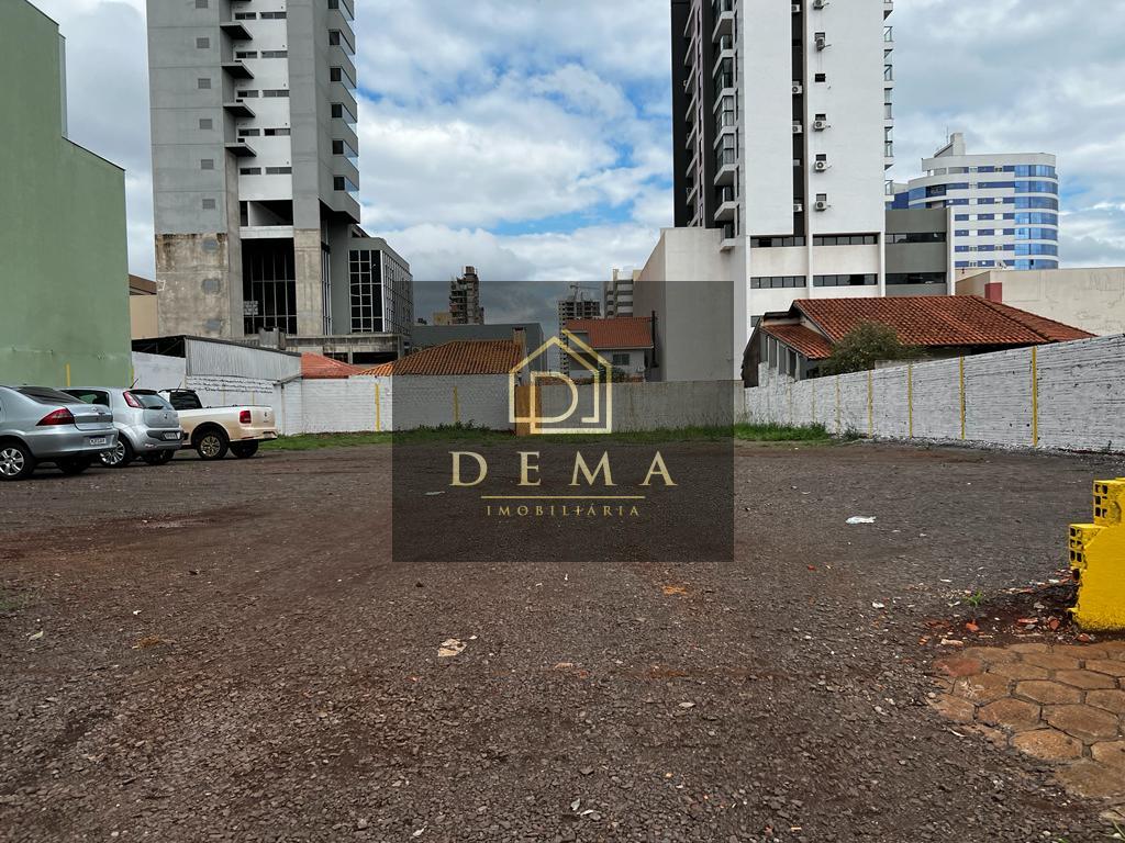 Terreno à venda, 700m² - Foto 1